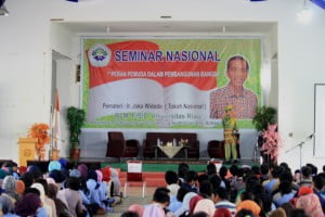 Mahasiswa memadati Gedung Sutan Balia. Foto Fenta BM