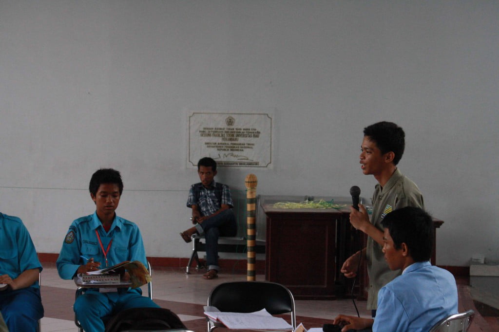 Debate Contest Siswa-siswa SMA