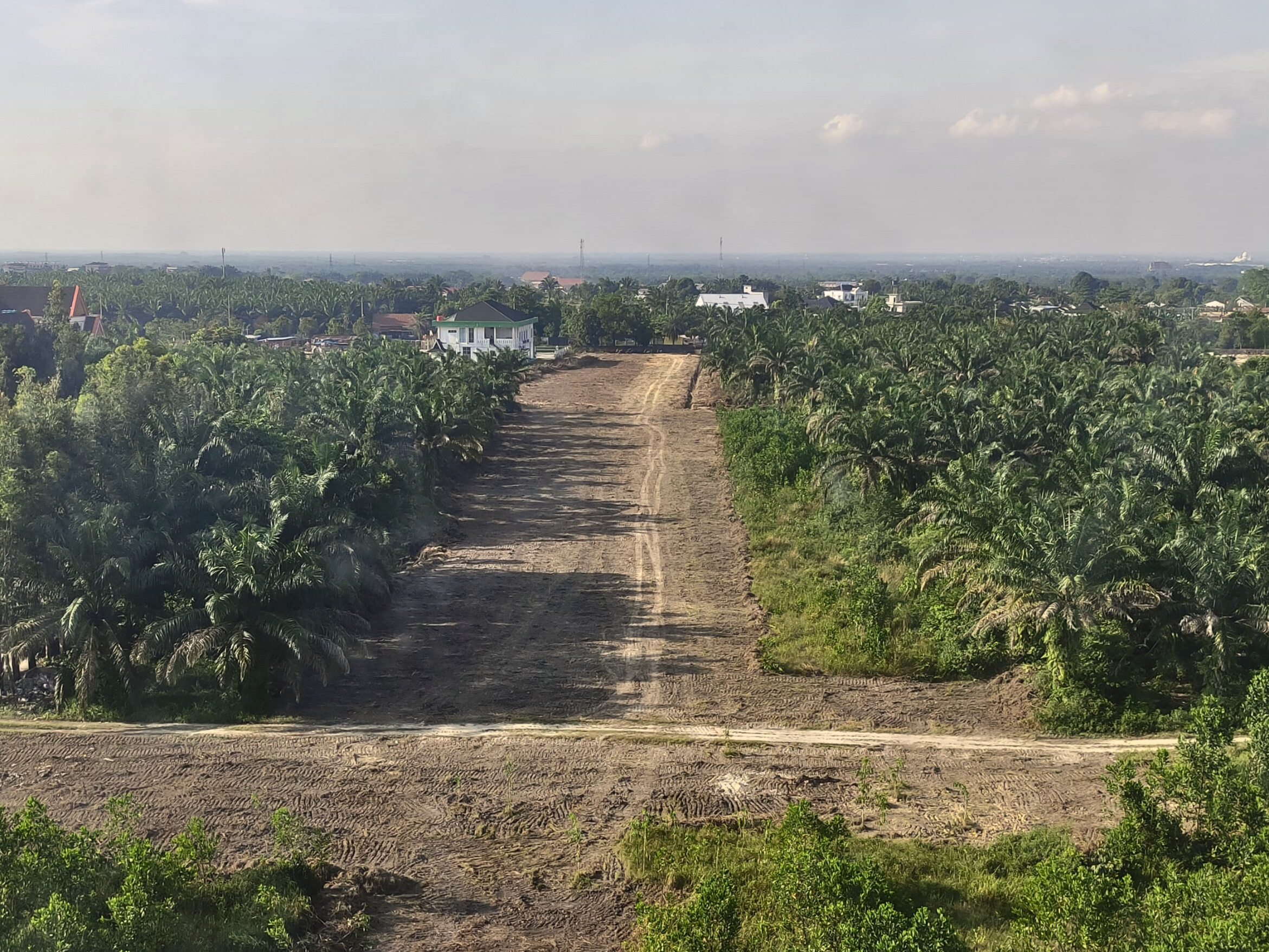 Pembangunan jalan dua arus di Unri