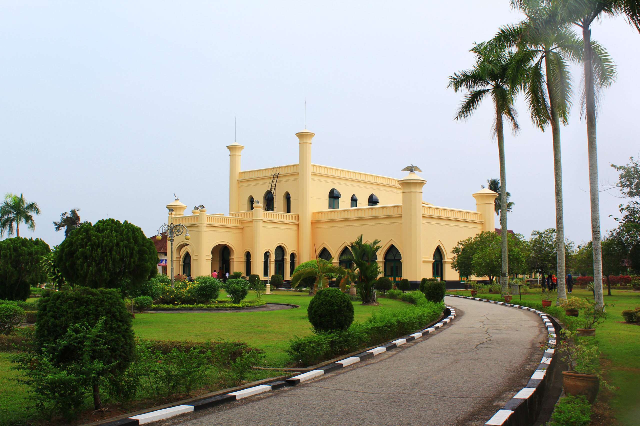 Istana Siak Sri Indrerapura. Sumber foto: Wikipedia