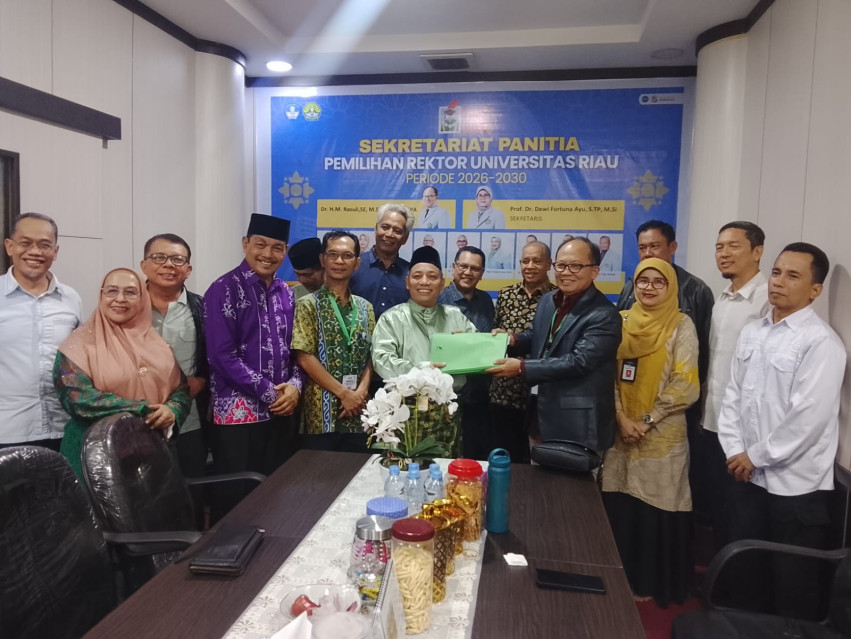 Kembali Maju Pilrek, Firdaus Usung Visi Kemandirian Unri/Dok.